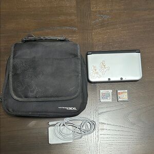 Nintendo 3DS XL (Dream Team) with Case and Games